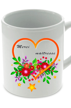 Tasse coeur fleuri maîtresse