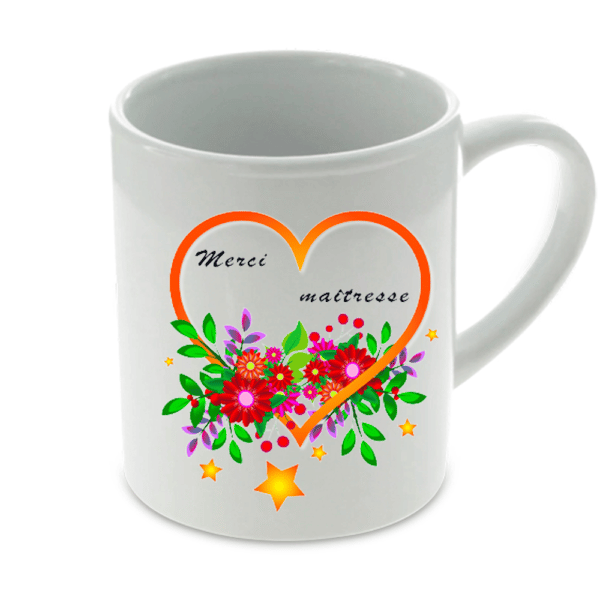 Tasse coeur fleuri maîtresse