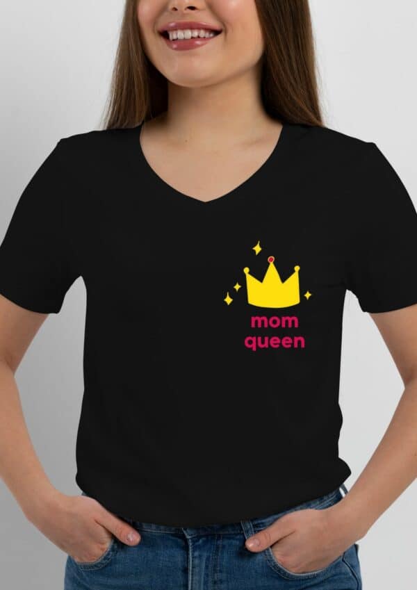 Tee-Shirt Mom Queen