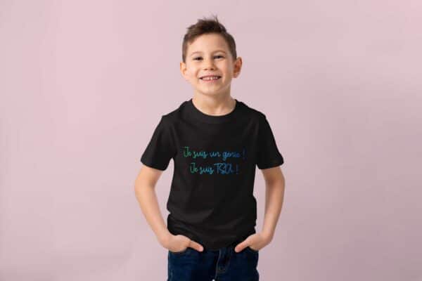 Cadeau personnalisé pour TSA : T-Shirt noir "je suis un génie je suis TSA"