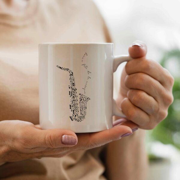 Tasse saxophone fête de la musique