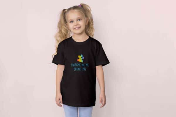 Cadeau soutien TSA : T-shirt noir "L'autisme ne me définit pas"