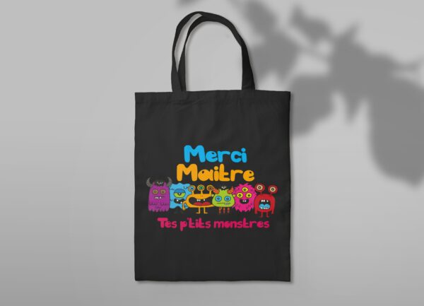 Cadeau personnalisé de merci maître : Pack tote bag, badge et porte-clés – Image 2