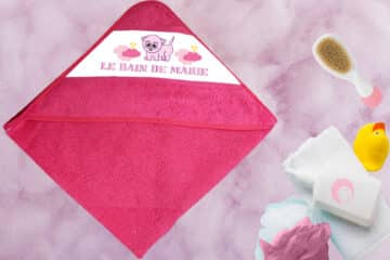 cape de bain personnalisée rose chat