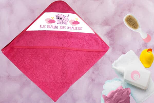 cape de bain personnalisée rose chat