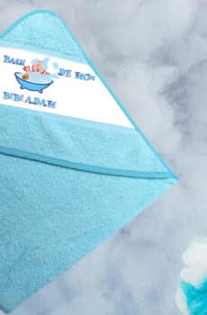 cape de bain personnalisée bleue