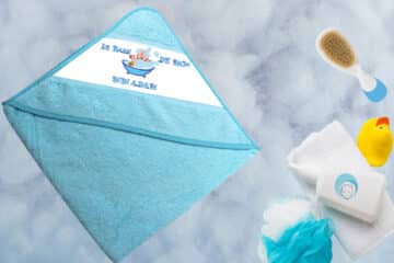 cape de bain personnalisée bleue