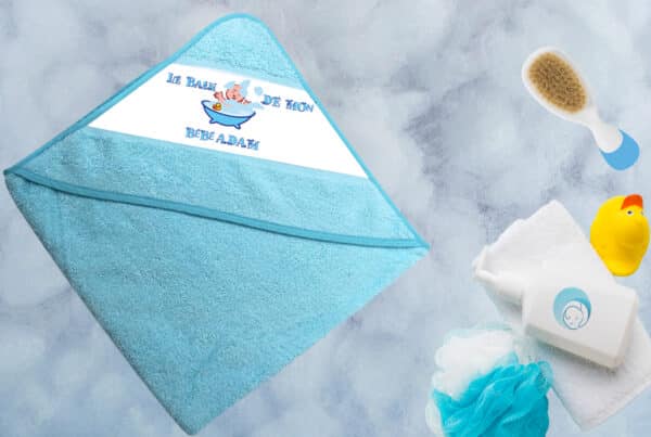 cape de bain personnalisée bleue