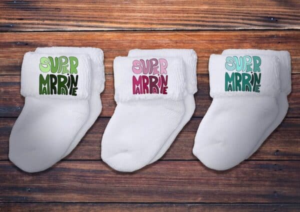 Chaussettes personnalisées: couleurs super marraine – Image 2