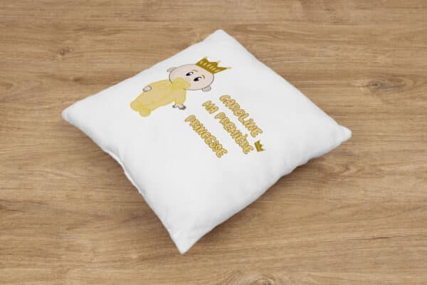 Coussin personnalisé naissance bébé princesse – Image 3