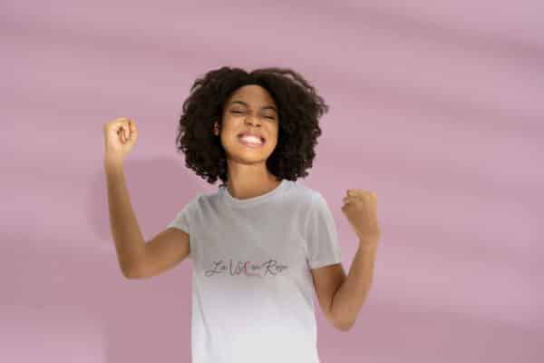 T-Shirt Octobre Rose la vie en rose – Image 3