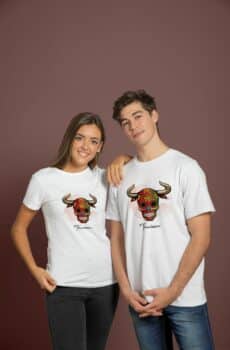 Photo T-shirt Taureau Rouge