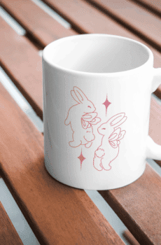 Vibe coquette : mug lapin