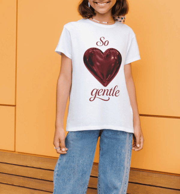Rouge coquette : t-shirt coeur – Image 6