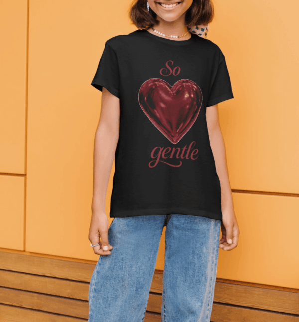 Rouge coquette : t-shirt coeur – Image 5