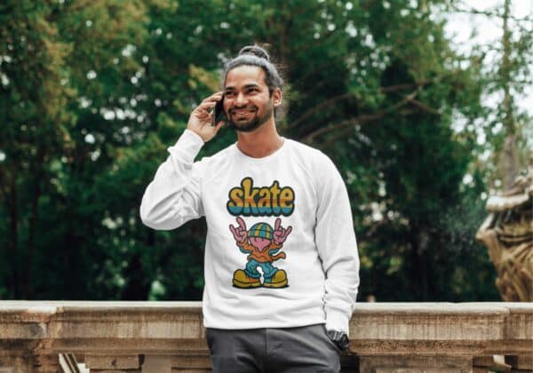 Y2K pullover : skate – Image 4